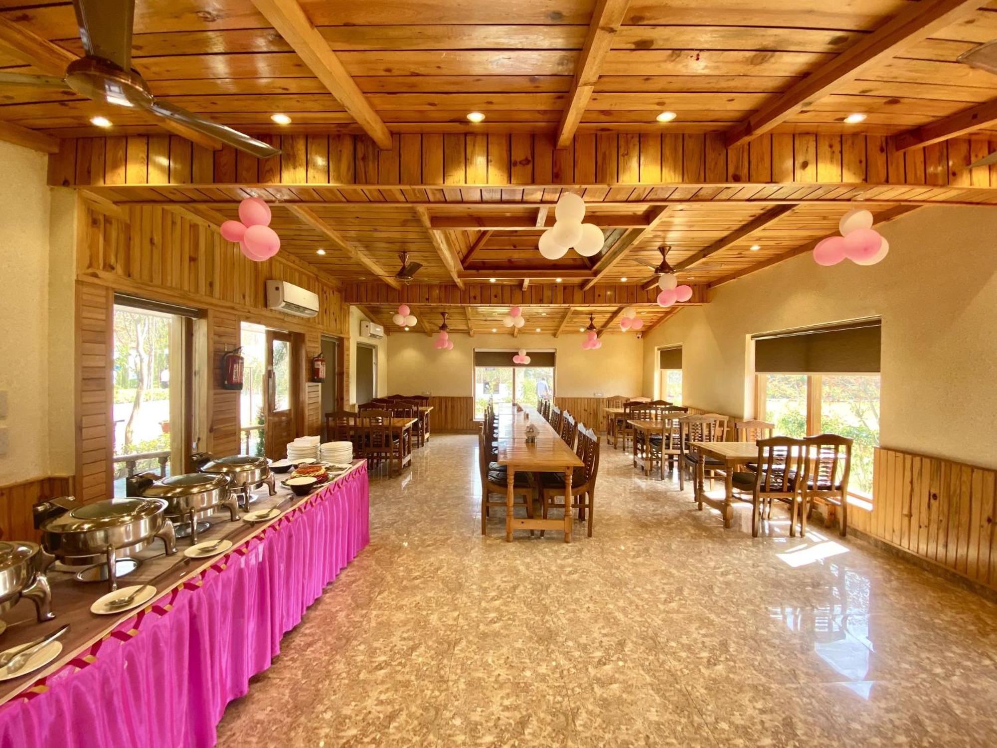 Corbett Bungalow , Jim Corbett Ramnagar  Zewnętrze zdjęcie